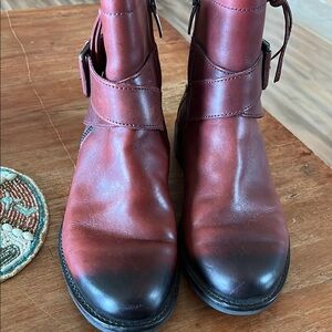 Burgundy leather women Ecco boots